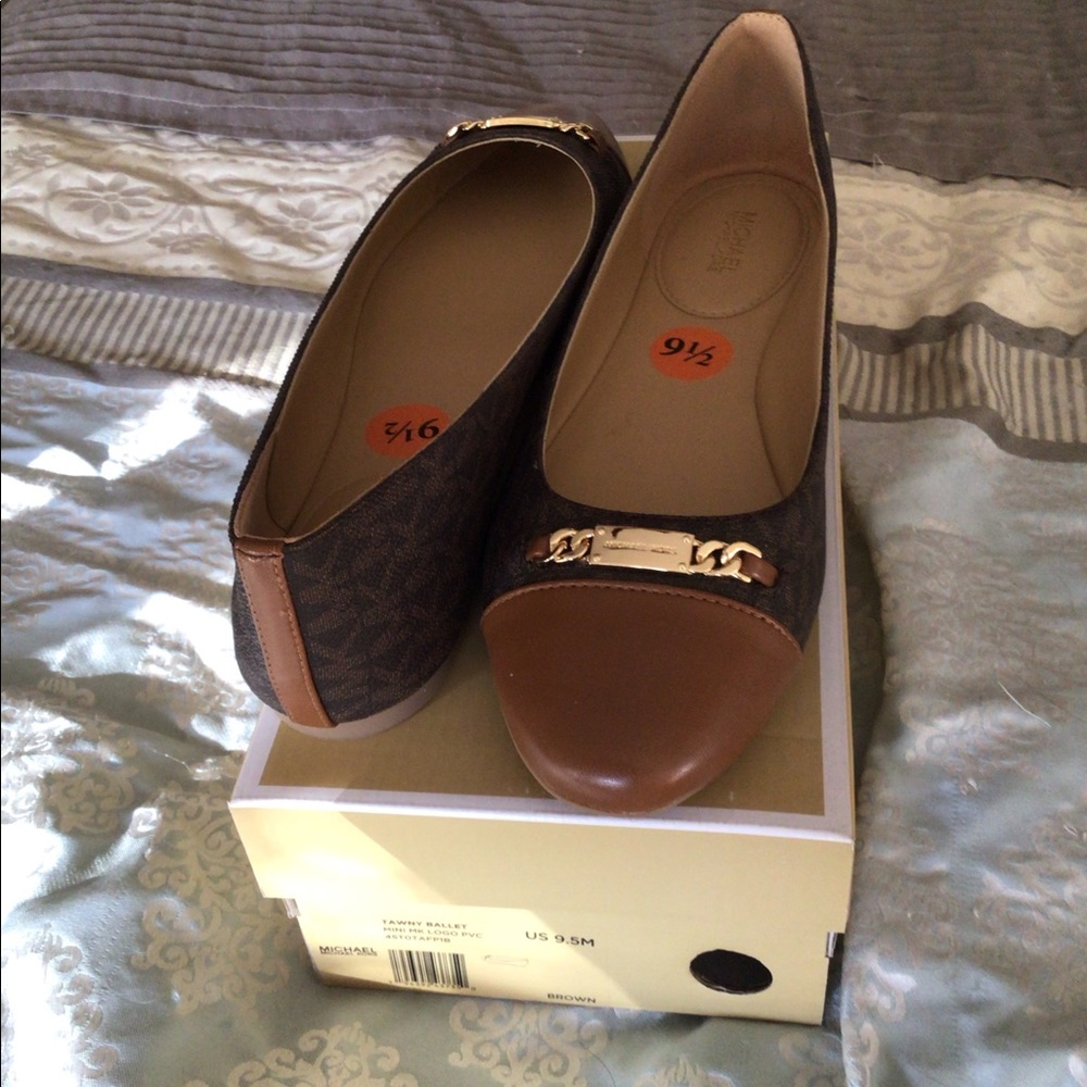 Michael Kors TAWNY 9.5